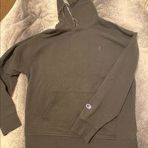 Oversized champion hoodie!